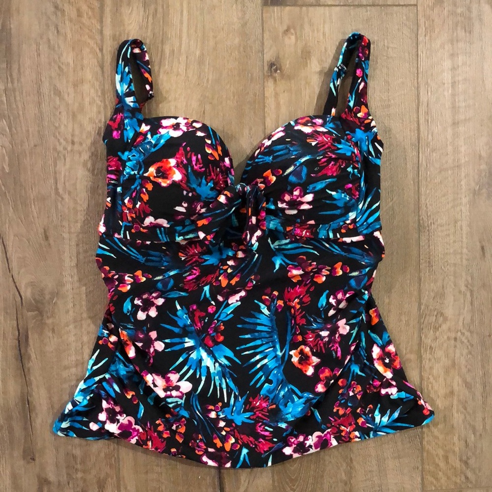 NWOT! - TAHITI Tankini Swim Top